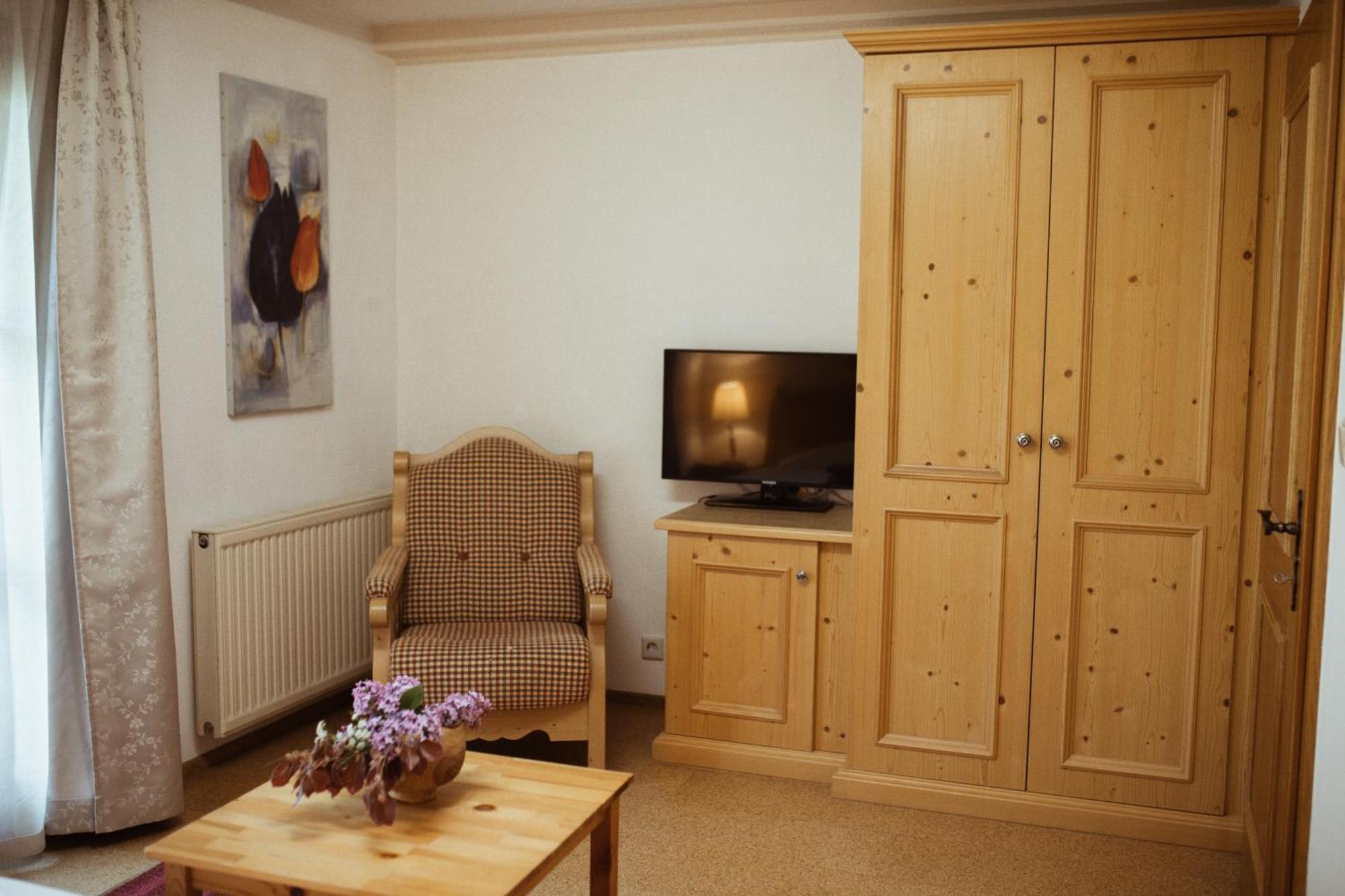 Primushaeusl Gaestehaus Strobl Pokoj fotografie