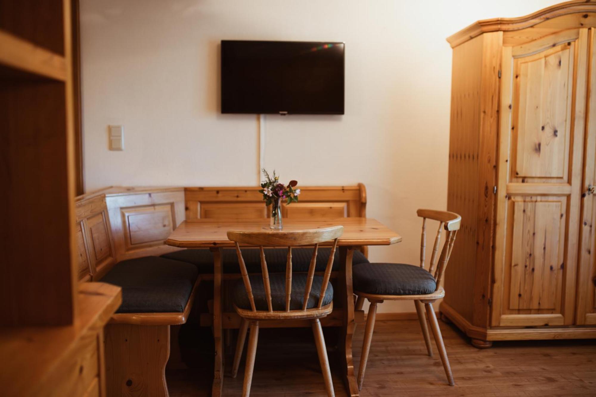 Primushaeusl Gaestehaus Strobl Pokoj fotografie